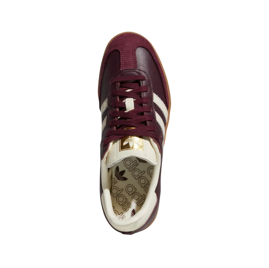 Adidas Samba OG Maroon – Draufsicht der Retro-Unisex-Sneaker aus Leder & Wildleder mit Gummisohle und cremefarbenen Streifen