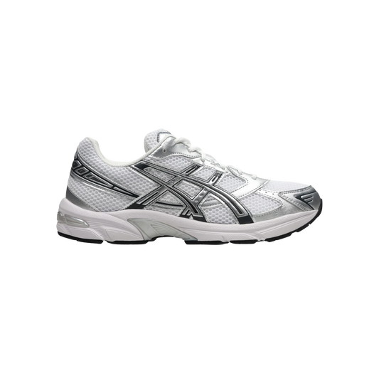 ASICS GEL 1130 White Pure Silver – Seitenansicht des Retro-Running-Sneakers aus weißem Mesh mit GEL™-Dämpfung und Gummisohle