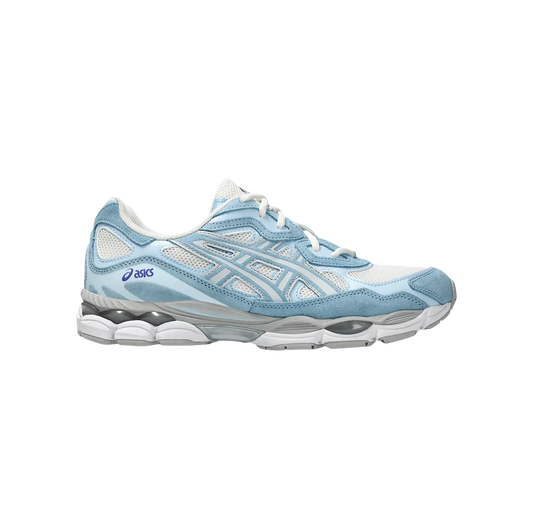 ASICS GEL NYC Arctic Sky – Seitenansicht des Retro-Tech-Sneakers aus Leder mit GEL™-Dämpfung und Gummiaußensohle