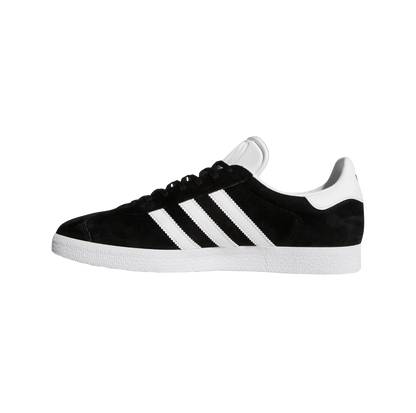 Adidas Gazelle Core Black – gegenüberliegende Seitenansicht der Retro-Unisex-Sneaker aus Nubukleder mit Gummisohle und weißen Streifen