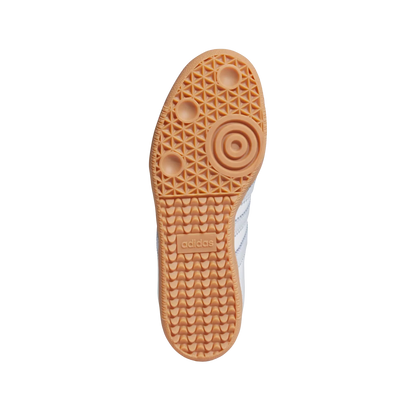 Adidas Samba OG Cloud White – Sohlenansicht der Retro-Unisex-Sneaker aus Leder mit Gummisohle und hellblauen Details