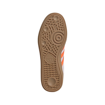 Adidas Spezial Clear Pink – Sohlenansicht der Retro-Unisex-Sneaker aus Wildleder mit Solar-Orange-Details und Gummisohle