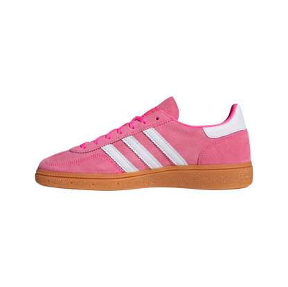 Adidas Spezial Lucid Pink – gegenüberliegende Seitenansicht der Retro-Damen-Sneaker aus Wildleder mit Gummisohle und weißen Streifen