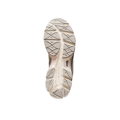 ASICS GEL NYC Cream Oyster Grey – Sohlenansicht mit rutschfester Gummisohle und technischem Profil