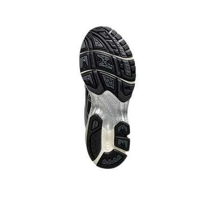 ASICS Kayano 14 Carrier Grey Black – Sohlenansicht mit rutschfester Gummisohle und technischem Grip-Profil