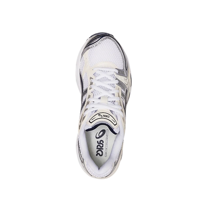 ASICS Kayano 14 White Midnight – Draufsicht der Retro-Tech-Sneaker aus weißem Mesh mit weißen Schnürsenkeln und atmungsaktivem Design