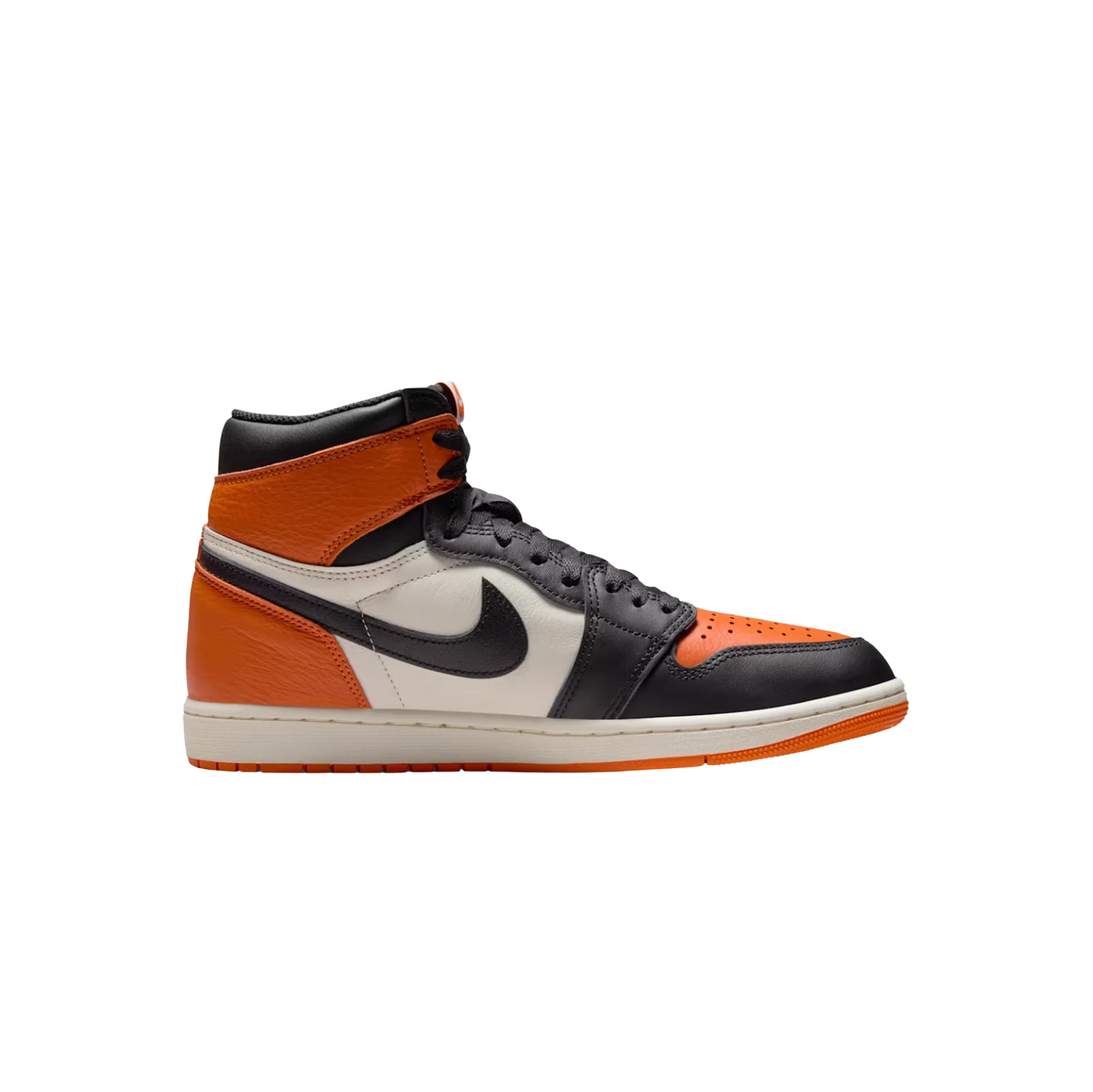 Jordan 1 High OG Shattered Backboard – Seitenansicht der Retro-Sneaker aus Premiumleder mit schwarzem Swoosh und Starfish-Orange.