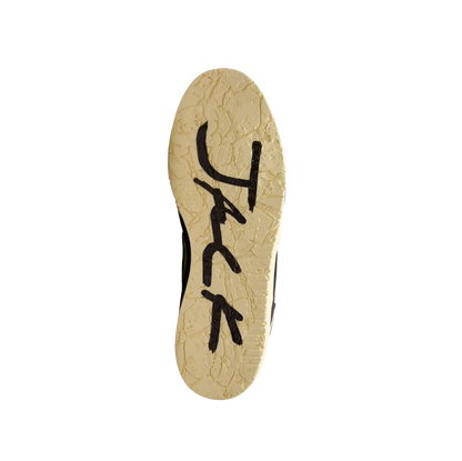 Jordan 1 Travis Scott Bright Cactus – Sohlenansicht mit Jack-Schriftzug auf der strukturierten Gummisohle