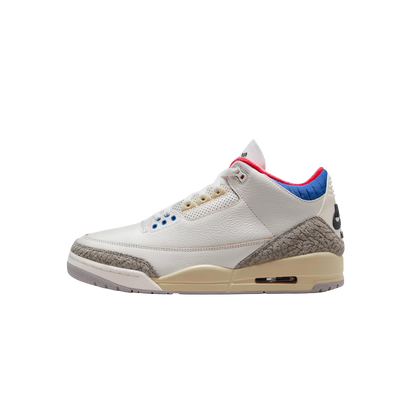 Jordan 3 Retro Seoul 2.0 – Innenseite des weißen Ledersneakers mit Elephant Print und beiger Außensohle