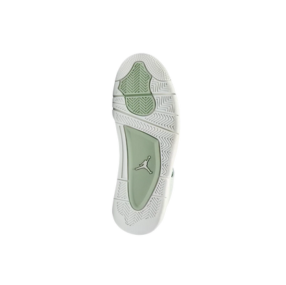 Jordan 4 Retro Seafoam – Sohlenansicht mit rutschfestem Profil und rotem Jumpman-Logo